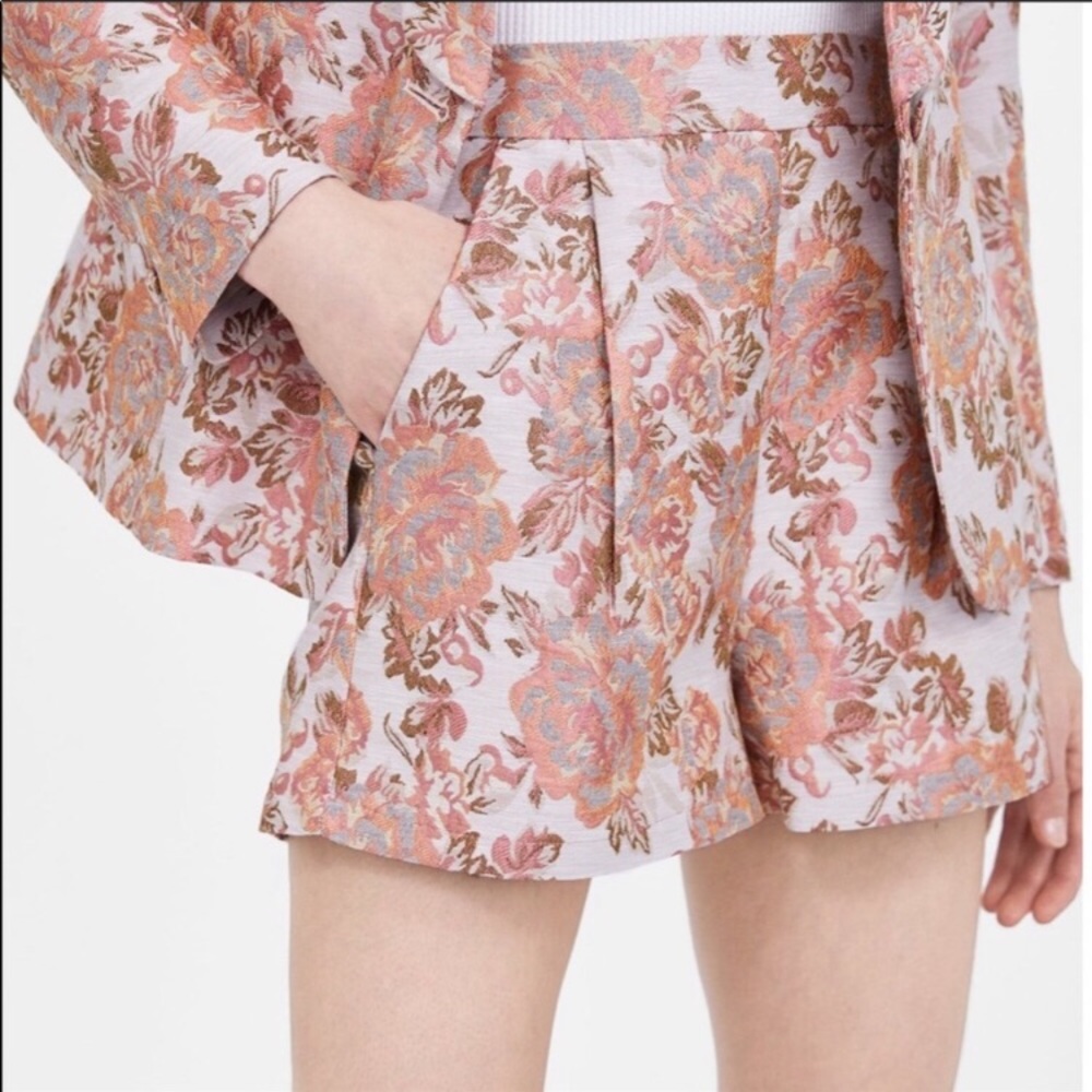 ISO zara jacquard shorts